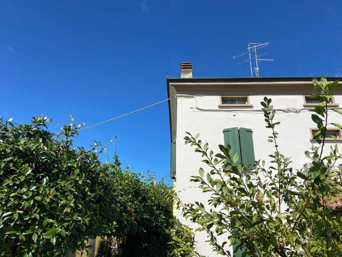 Casa Porto Vecchio Hotel Peschiera del Garda Eksteriør billede