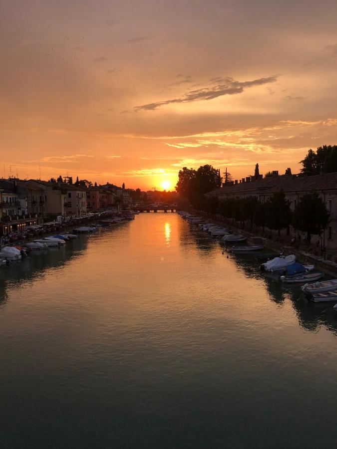 Casa Porto Vecchio Hotel Peschiera del Garda Eksteriør billede