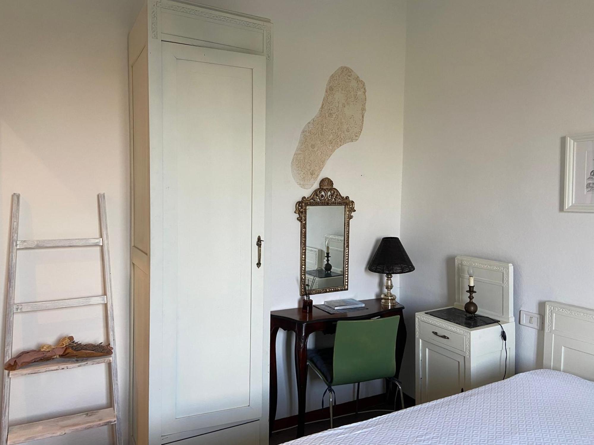 Casa Porto Vecchio Hotel Peschiera del Garda Eksteriør billede